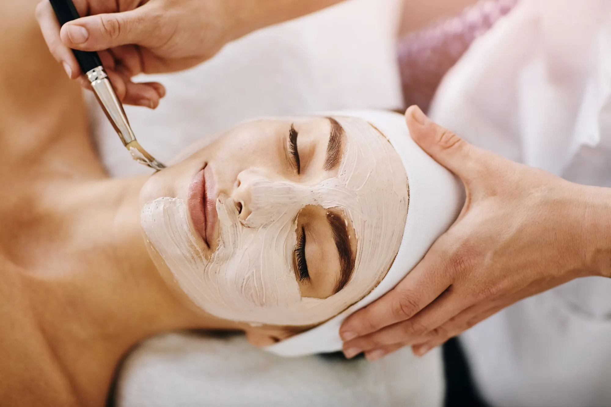 Professional facial treatment compared with an at-home skincare routine in Edmonton